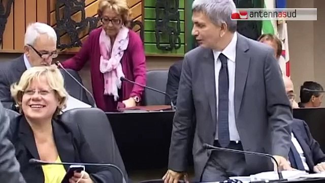 TG 12.11.14 Stabilizzazione precari, Zullo (Fi): Una legge slogan, per noi è incostituzionale