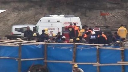 Madende Mahsur Kalan Eşini Umutla Bekliyor