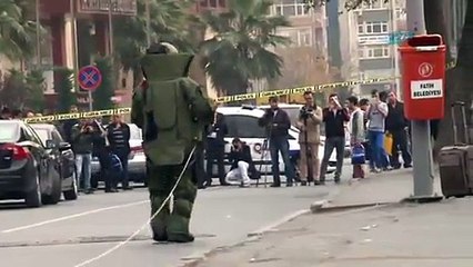 Emniyet önünde şüpheli valiz paniği