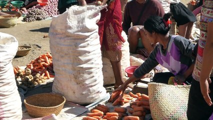 Un petit tour au marché de Miarinarivo - Madagascar