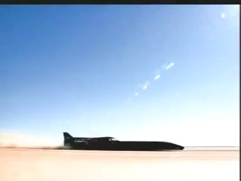 Pub BMW M5 : le dragster