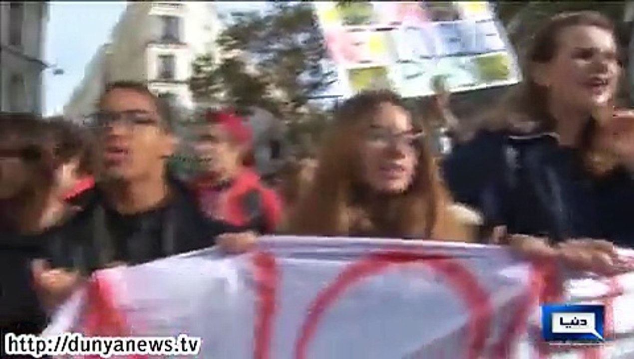 Dunya news-French students protest against police brutality in Paris
