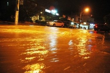 Bodrum Sular Altında! Vatandaş İsyan Etti