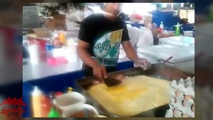 How to Make 12 burgers in 4 minutes (LIKE A BOSS)