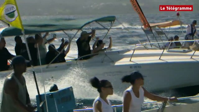 Route du Rhum. Erwan Le Roux vainqueur en Multi50