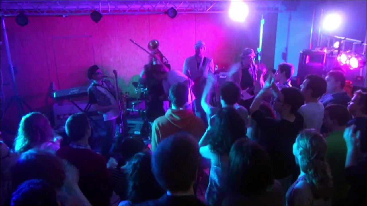 Les Skamarades aux Mines de Douai