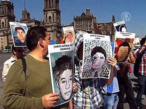 Пляжи Акапулько опустели из-за протестов