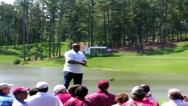 Charles Barkley Has The Worst Golf Swing Ever Video