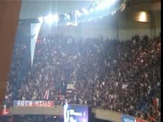 Grek sur toute la g PSG AEK