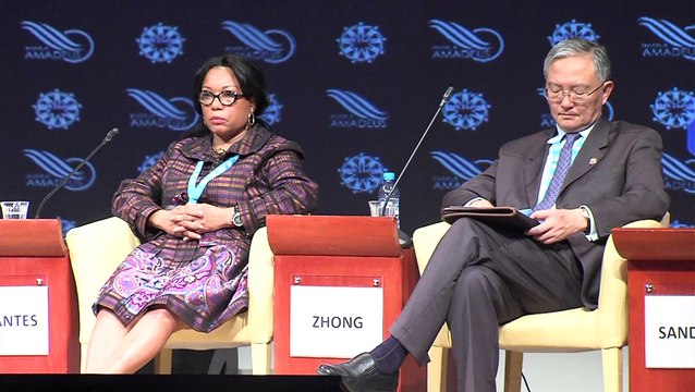 Les défis économiques de l'Afrique au centre d'un débat au Forum Medays 2014