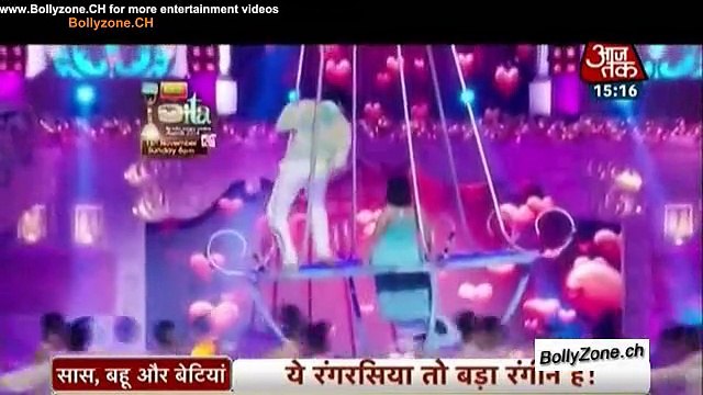 Rangrasiya Ke Rang Mein Rangi Rashmi!! - ITA Awards - 15th Nov 201
