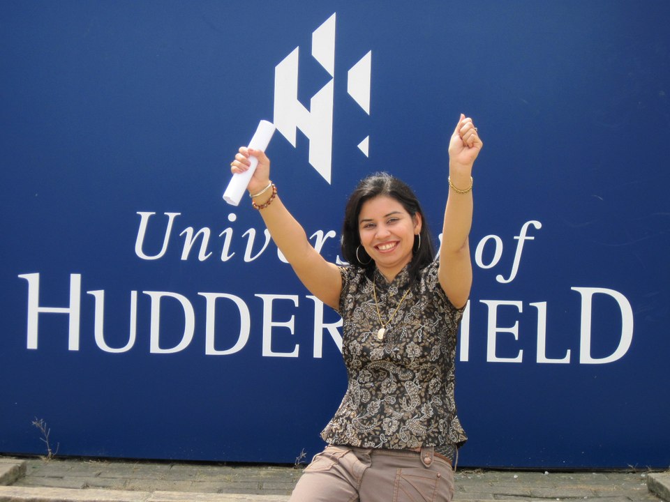 Graduation Day at Huddersfield Uni 2011 | Asma Chaudhry