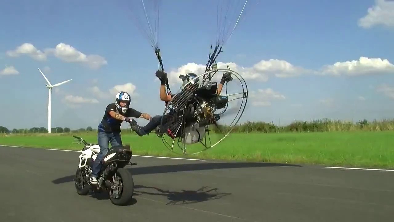 Alexandre Mateos VS Big Jim sur le circuit de Clastres
