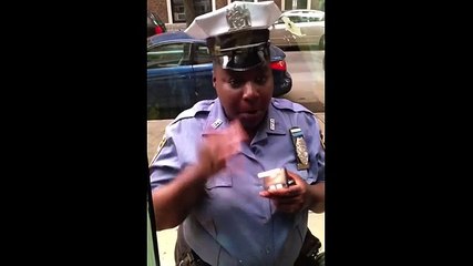 Spy people thank to Mirror Window in floor appartment in NY!