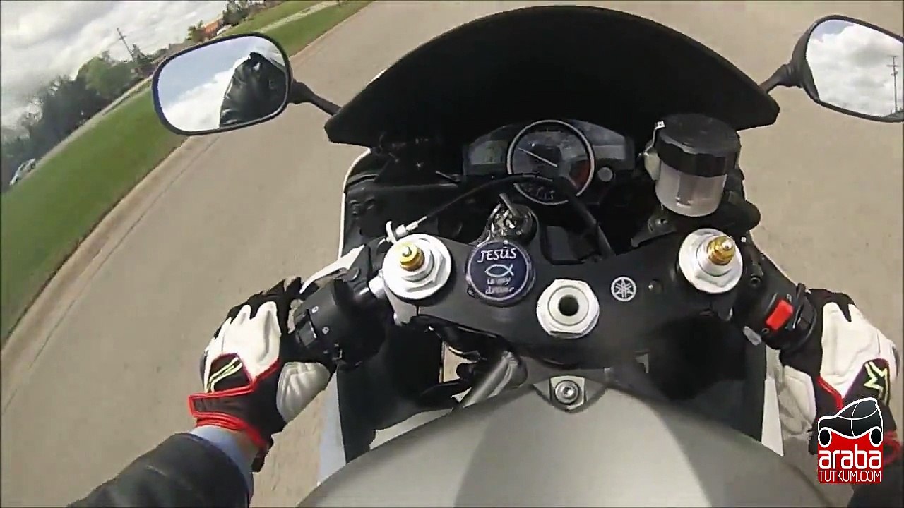 Yamaha R6 vs Nissan GTR - Araba Tutkum