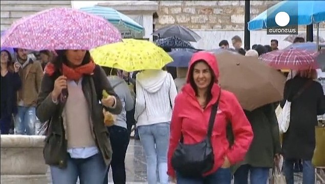 Pil Eurozona meglio delle attese. Ma la crescita rimane bassa