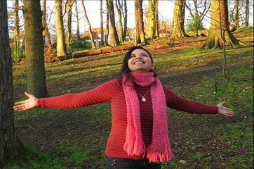 NAZAR LAGI RAJA  TORE BANGLEPER Dedicated  To Dear ASMA Ji.