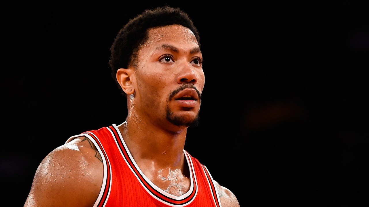 Charles Barkley Blasts Derrick Rose for 'Stupid' Comments