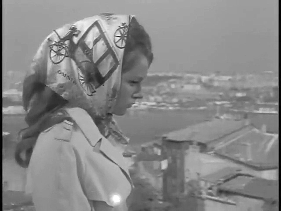 Gittin Bu Gidiş Bence Ölümden De Beterdi - Zeki Müren (Hülya Koçyiğit)