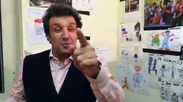 Flavio Insinna raccoglie la sfida social di Vincenzo Mollica