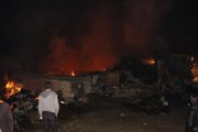 Çorum'da Köy Yangını; Yaklaşık 30 Ev Kül Oldu