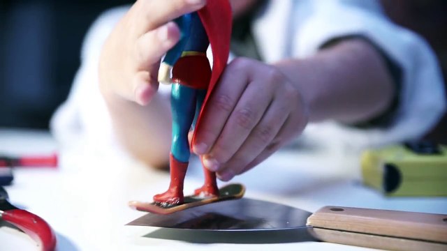 “Uçan kaykay” efsanesi gerçek oldu... Hendo Hoverboard- The World's First Hoverboard