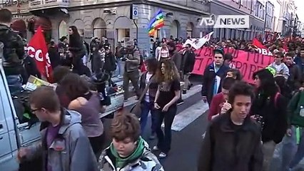 STUDENTI E LAVORATORI IN CORTEO CONTRO IL GOVERNO
