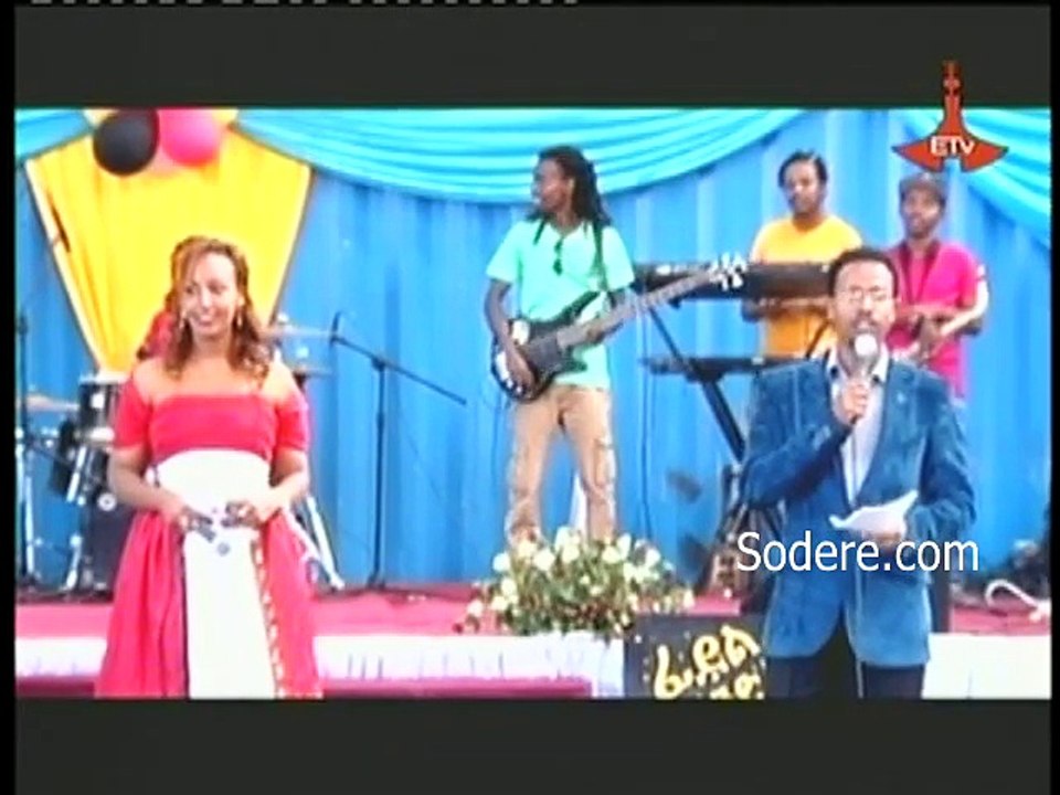 Talented man shocked Ethiopians as he sings Maritu Legesse and Aster Aweke songs - Amazing fella  Playwire