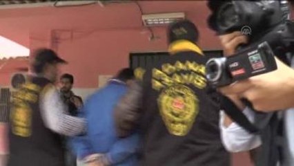 Kiralık Lüks Cipi Satmak İsterken Yakalandılar