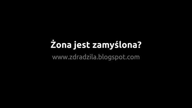 Jest ciągle zamyślona