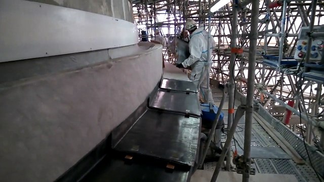 LEBRAS FRERES POSE LES PREMIERES PLAQUES DE PLOMB SUR LE PANTHEON (2)