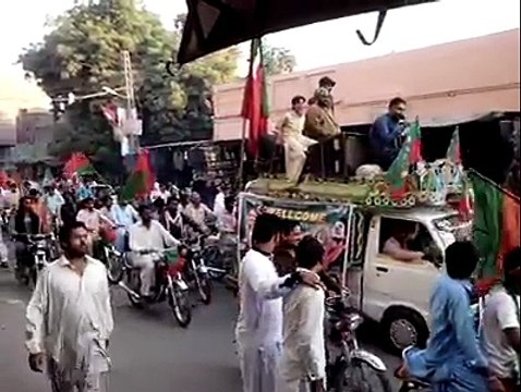 PTI's Huge Rally in Larkana, Imagine how big the Jalsa will be on 21st November
