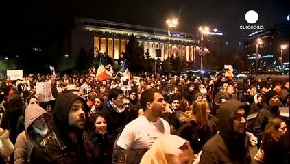 Romenos pedem transparência nas eleições