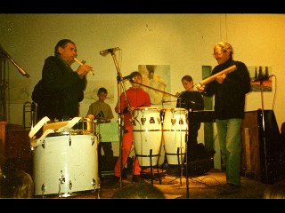 Les enfants en 5° année EQS à Salinelles (suite) Avril 00