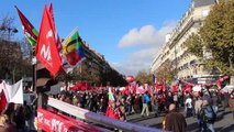 Fransa'da Kemer Sıkma Politikaları Protesto Edildi