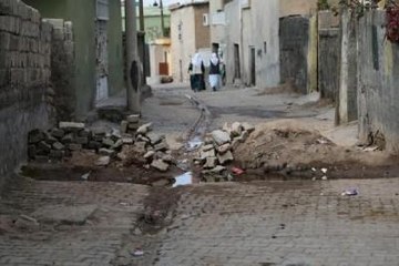 Silopi'de Hendekler Vatandaşı Mağdur Ediyor