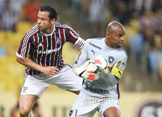 Cristovão explica tática para Fred não ficar isolado no ataque