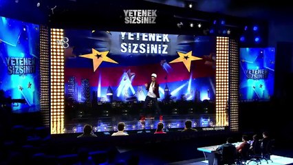 Suat Dinç 'Dans Gösterisi