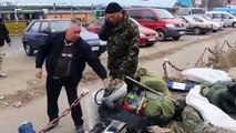 Мародеры украинской армии едут домой с ворованными вещами