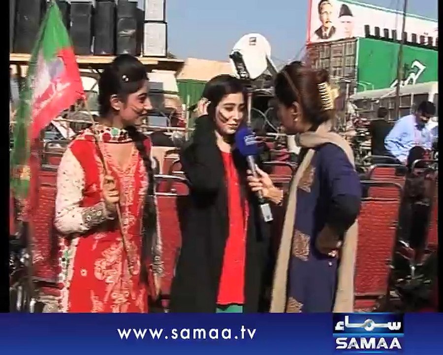 girls-want-to-take-a-selfie-with-khan-1416136027-4430