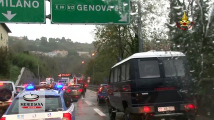 Download Video: Alluvione a Genova, le immagini degli interventi di soccorso del 15 novembre 2014