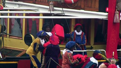 توقيف 90 شخصا خلال مسيرة تقليدية في هولندا