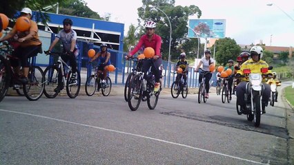 Primeiro Pedal Bike da Solidariedade, Taubaté, SP, Brasil, Ciclistas percorrendo 6 km de ruas dos bairros ao centro da cidade de Taubaté, 1º Pedal Solidário, Marcelo Ambrogi, parte 01