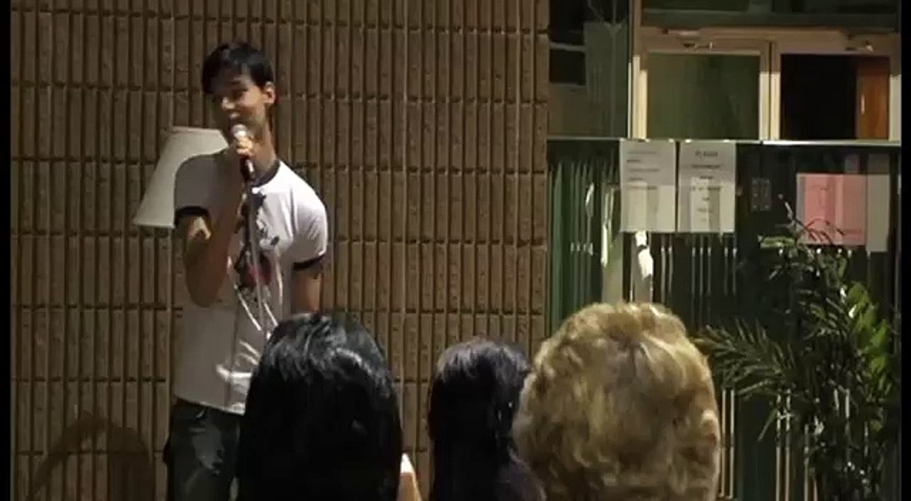 Alex Swindle sings Ain't That Loving You Baby at Elvis day video