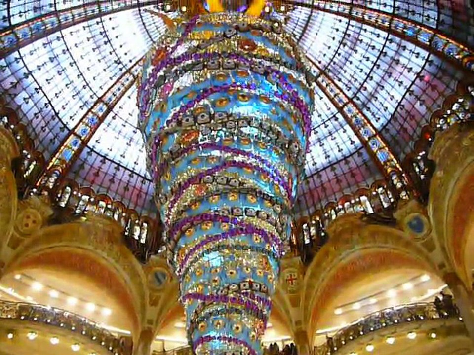 le sapin inversé des Galeries Lafayette