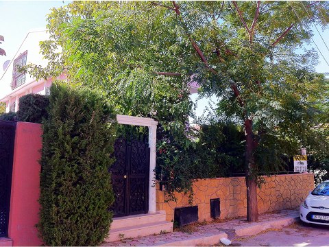 FORUM BORNOVA VİLLA SATILIK - REMAX TULİP GAYRİMENKUL BORNOVA