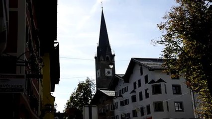 _DSC4012 Kitzbühel église Ste-Catherine, mélodie avec les cloches