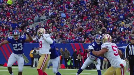Eli Manning throws puzzling pick