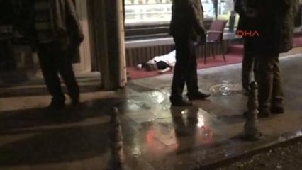 Eski Sevgilisini Tabancayla Yaraladı, Polisle Çatışmada Yaralı Yakalandı