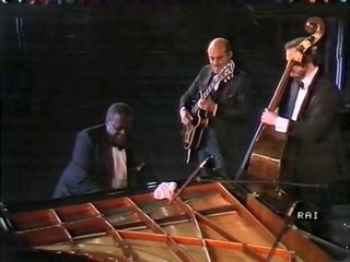 OSCAR PETERSON with JOE PASS & NHØ PEDERSEN in Italy, 1985 (HD)